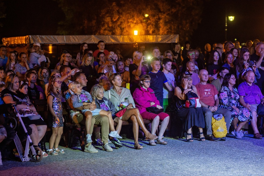 Koncert i ognisty spektakl zdjęcie nr 291367