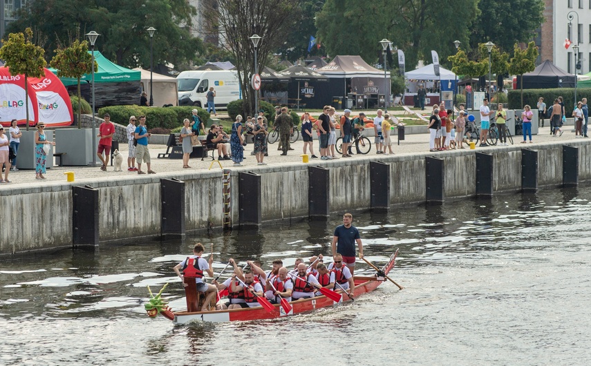 Smocze łodzie znów podbiły rzekę zdjęcie nr 291405