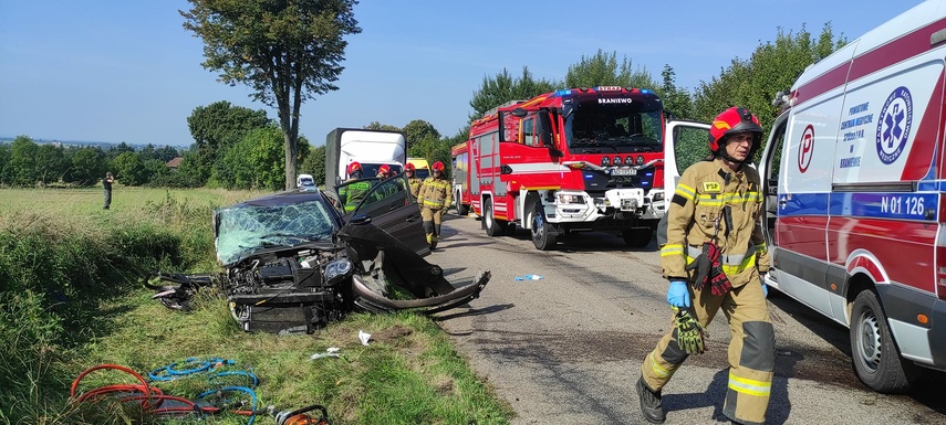 Poważny wypadek drogowy w okolicach Płoskini zdjęcie nr 292712