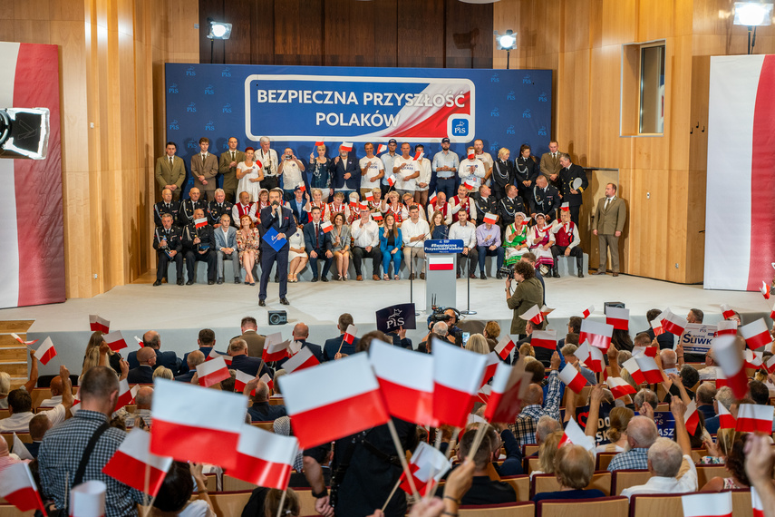 Jarosław Kaczyński w Elblągu. O prawach kobiet i przegonieniu Danii zdjęcie nr 292769