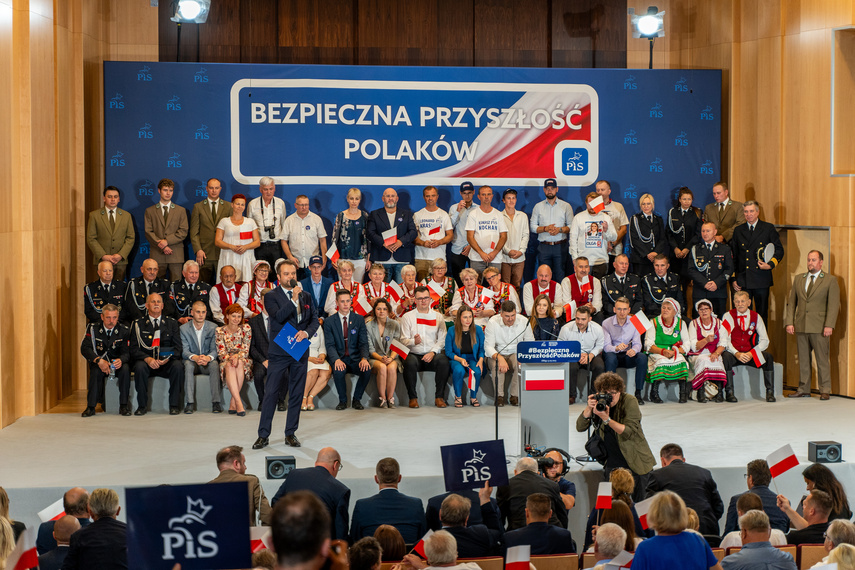 Jarosław Kaczyński w Elblągu. O prawach kobiet i przegonieniu Danii zdjęcie nr 292770