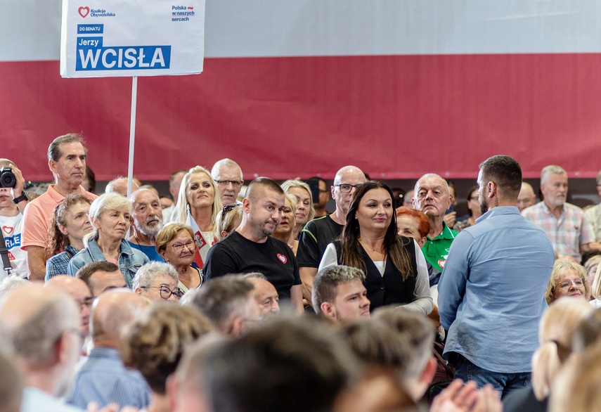 Donald Tusk w Elblągu mówił o porcie zdjęcie nr 293727