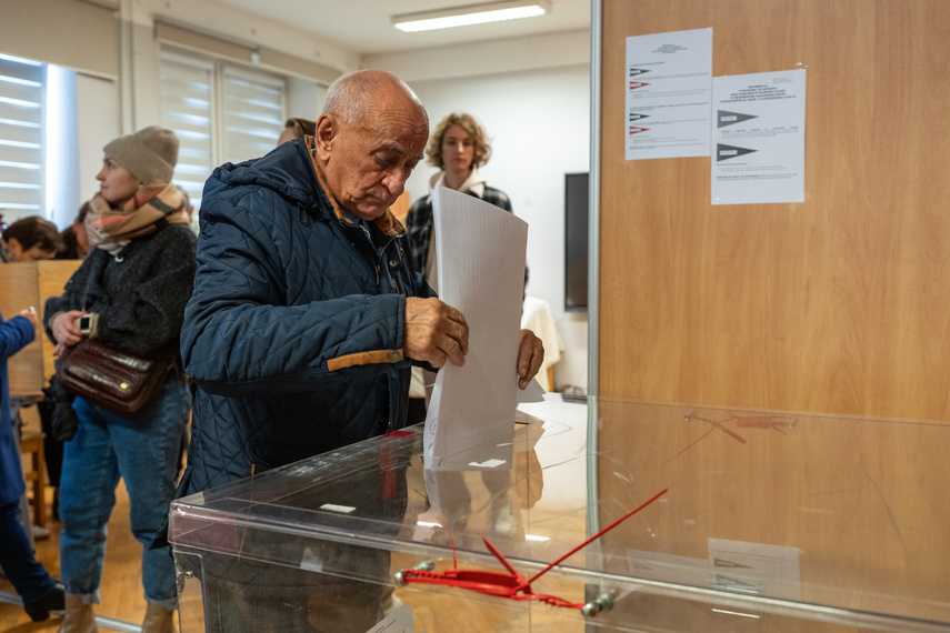 Elblążanki i elblążanie głosują. "To wielki obowiązek i przywilej" zdjęcie nr 294974