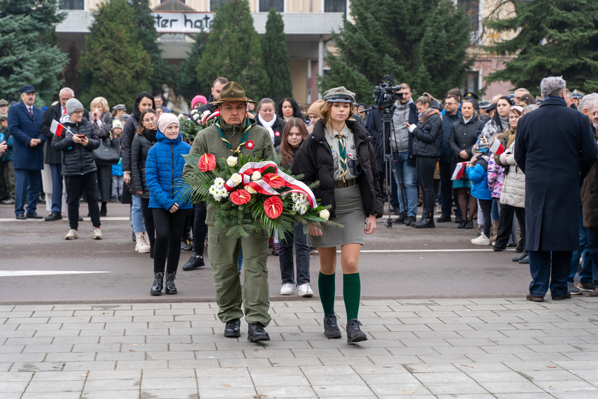 Elblążanie uczcili 105. rocznicę odzyskania niepodległości zdjęcie nr 296053