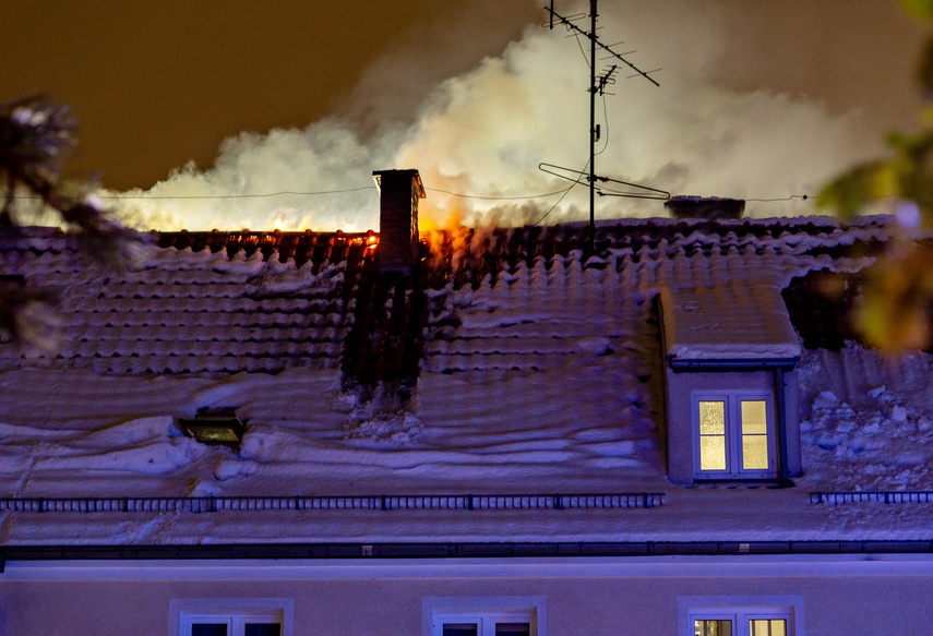Pożar budynku przy parku Kajki zdjęcie nr 297617
