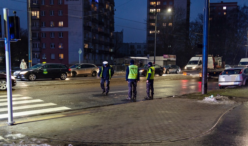 Potrącenie na nowym przejściu na Grunwaldzkiej zdjęcie nr 298160