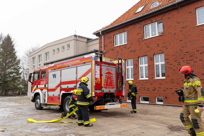  Gaz ulatniał się w szkole zdjęcie nr 299091