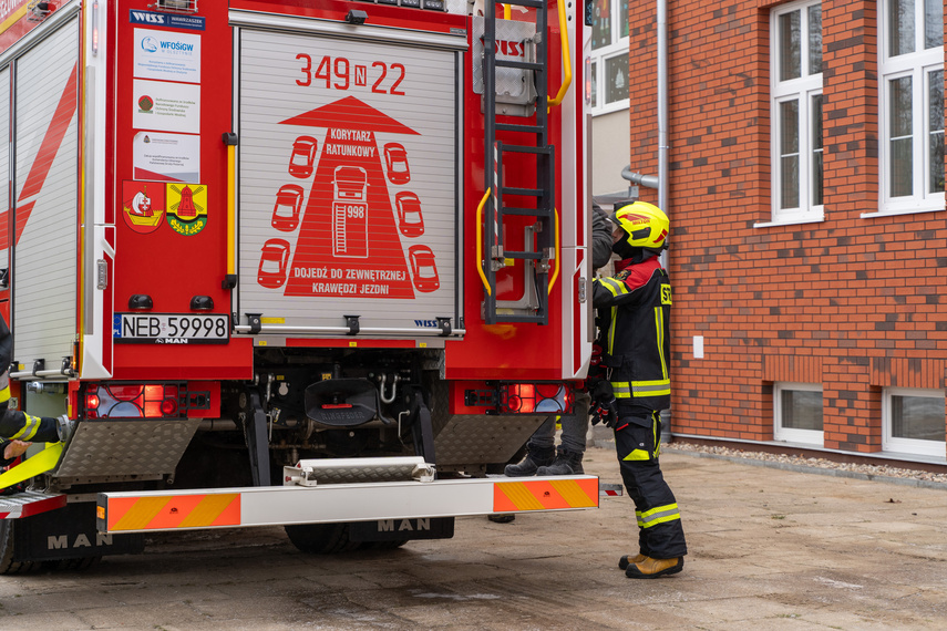  Gaz ulatniał się w szkole zdjęcie nr 299093