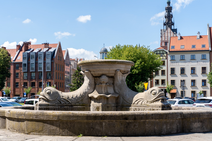 Fontanna na placu Słowiańskim