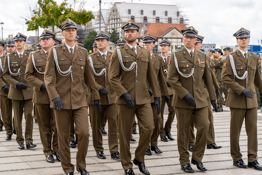 „Od dziecka marzył, by być w wojsku”. Przysięgali na bulwarze zdjęcie nr 313265