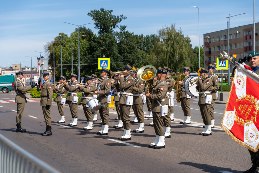 „Krwawy marsz zatrzymany pod Warszawą“ zdjęcie nr 313556