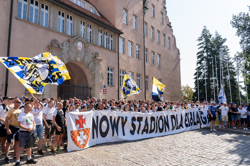 Kibice przemaszerowali przez miasto  zdjęcie nr 314783