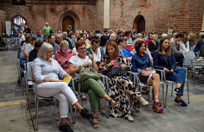 Elbląg W oparach absurdu z Gombrowiczem, Klancykiem i Suchanow