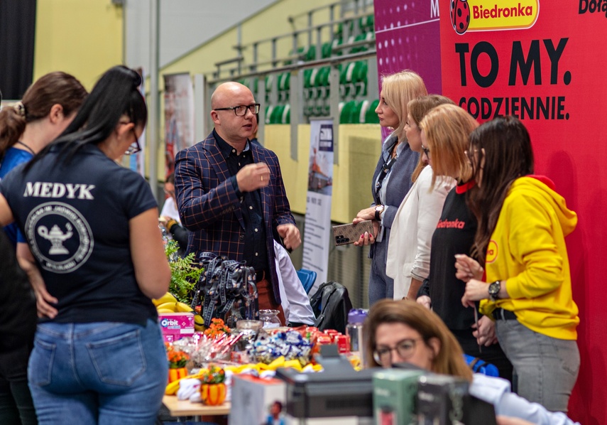 Praca, edukacja i ludzie zdjęcie nr 317672