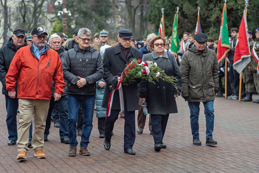 Elbląg pamięta o ofiarach Grudnia 70 zdjęcie nr 321373