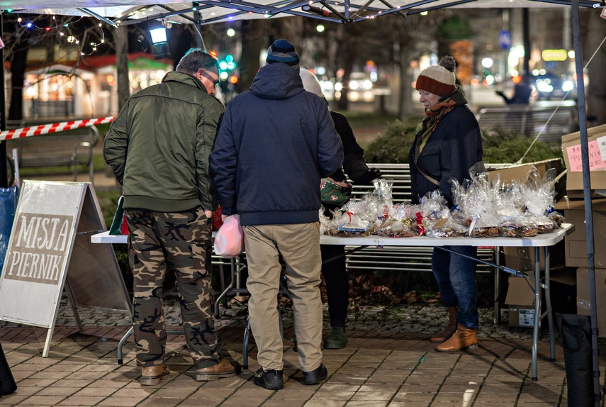 Wigilijny piątek na Placu Dworcowym zdjęcie nr 321520