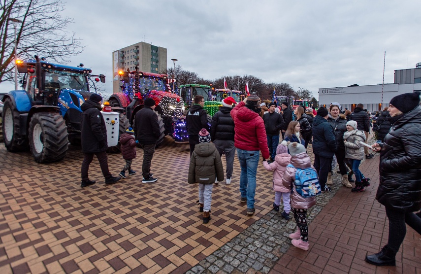 Gorący bigos, jemioła i życzenia od rolników zdjęcie nr 321615