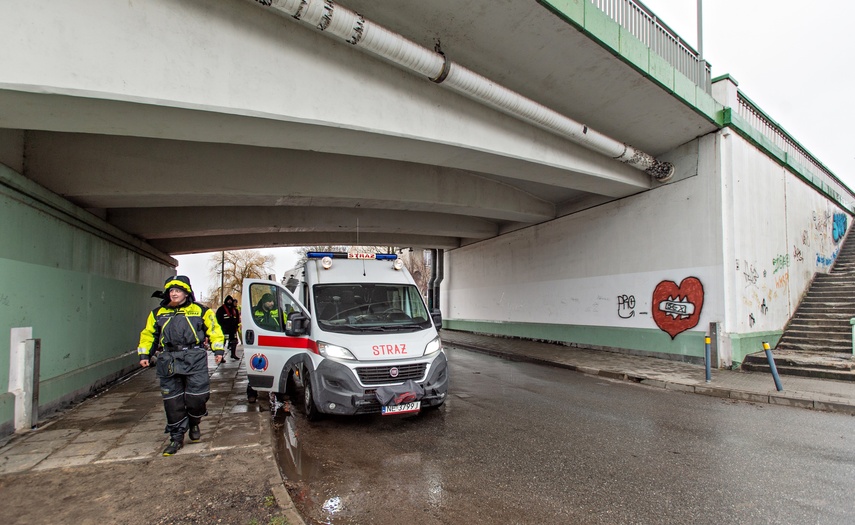 Pogotowie przeciwpowodziowe w Elblągu zdjęcie nr 322560