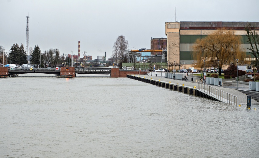 Pogotowie przeciwpowodziowe w Elblągu zdjęcie nr 322573