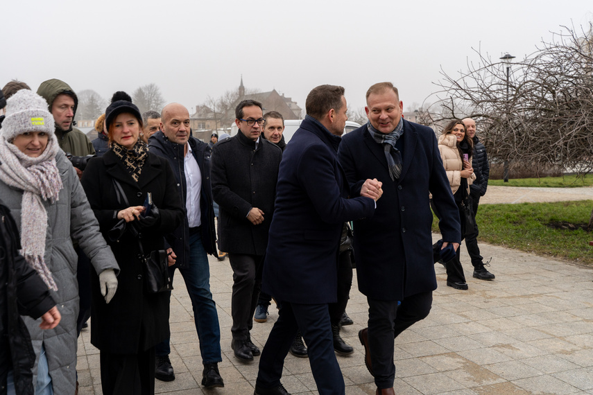 Rafał Trzaskowski w Elblągu: Taki projekt przekopu wreszcie można pochwalić zdjęcie nr 323377