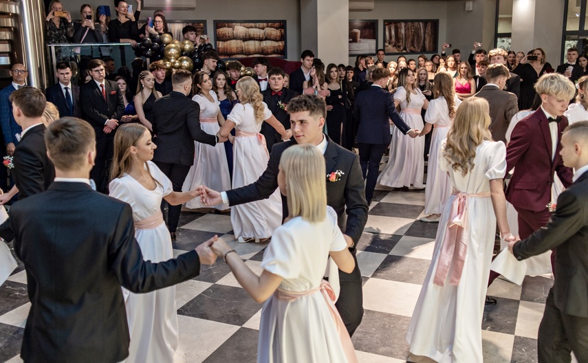 Taka noc już sie nie powtórzy. Studniówka IV LO zdjęcie nr 323736