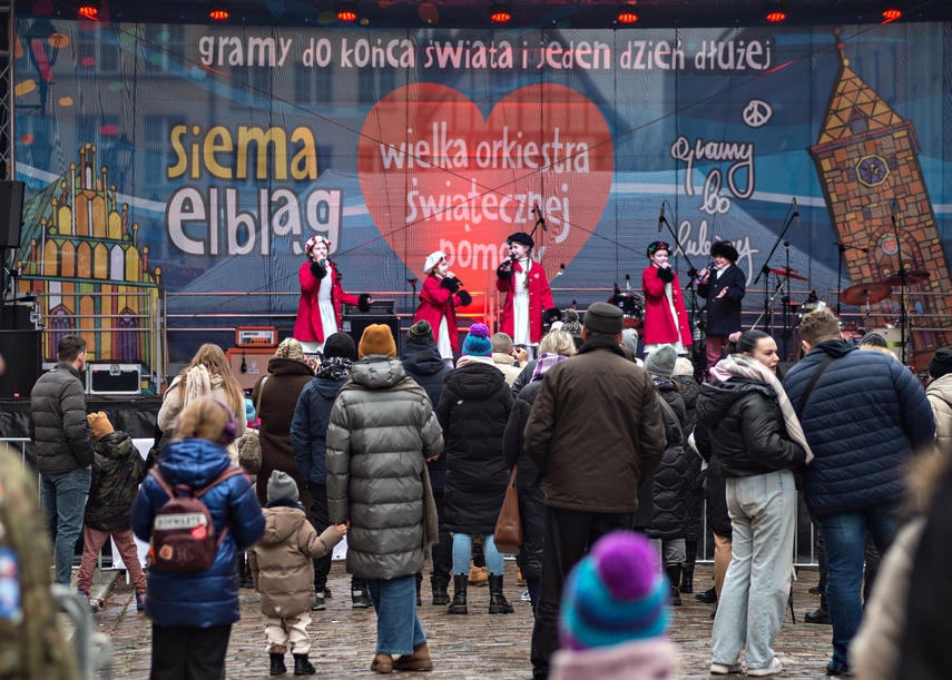 "Wyjść na zewnątrz i pokazać, na co nas stać". Trwa WOŚP w Elblągu zdjęcie nr 324306