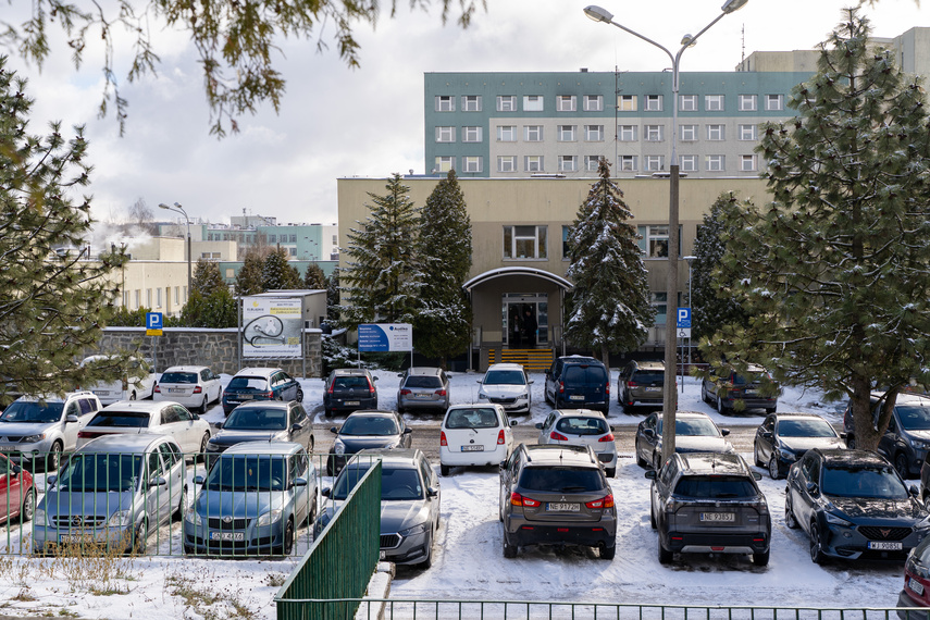 Czytelnik: Szpitalny parking jest za mały zdjęcie nr 325797