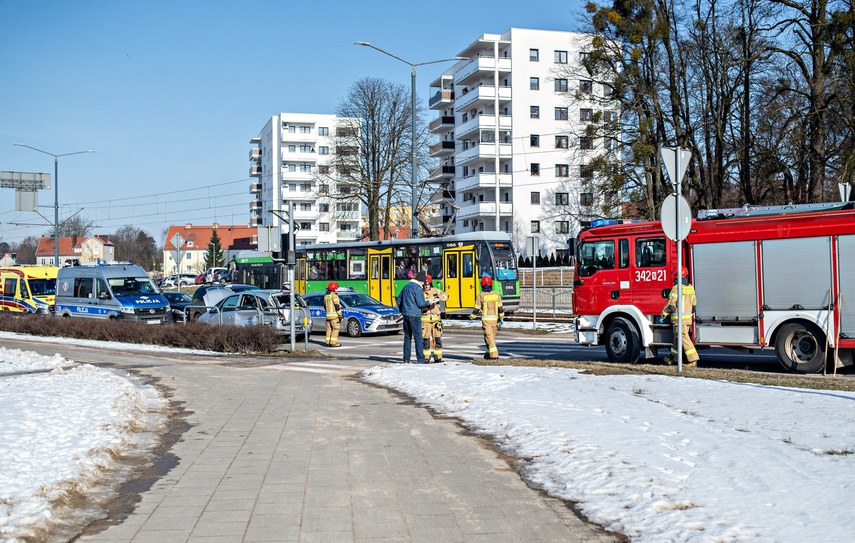 Elbląg Zderzenie na rondzie