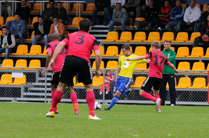 Olimpia przegrała z Wartą Poznań 0:2 zdjęcie nr 48680