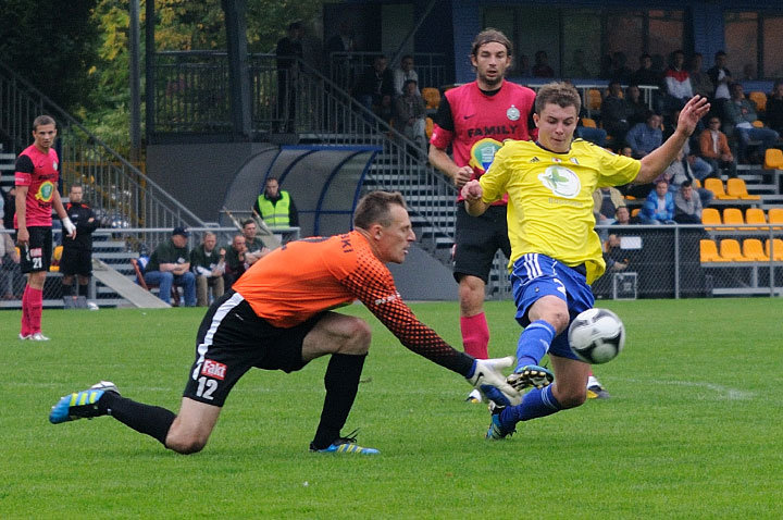 Olimpia przegrała z Wartą Poznań 0:2 zdjęcie nr 48674