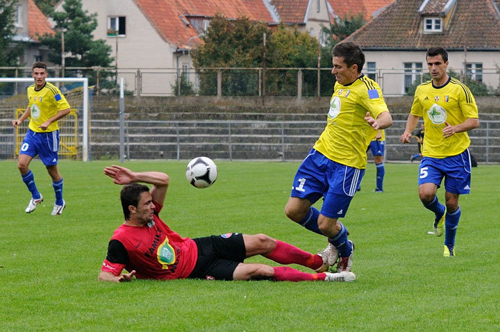 Olimpia przegrała z Wartą Poznań 0:2 zdjęcie nr 48678