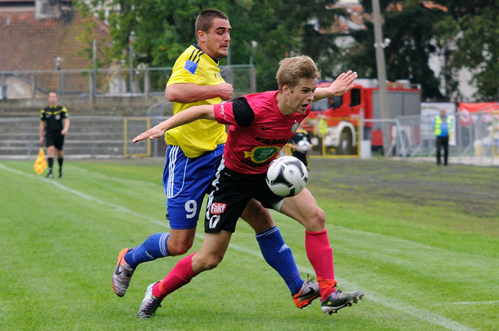 Olimpia przegrała z Wartą Poznań 0:2 zdjęcie nr 48676