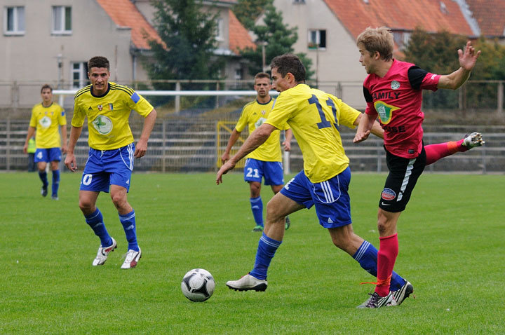 Olimpia przegrała z Wartą Poznań 0:2 zdjęcie nr 48673