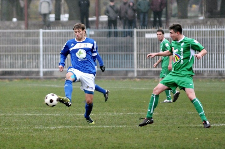 Olimpia Elbląg - Pelikan Łowicz 1:1 zdjęcie nr 63446