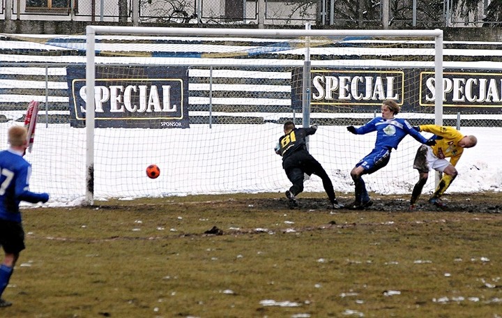 Bitwa na błocie dla Olimpii. Olimpia - Motor 1:0 zdjęcie nr 67640