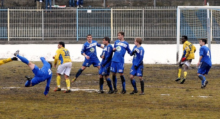 Bitwa na błocie dla Olimpii. Olimpia - Motor 1:0 zdjęcie nr 67644