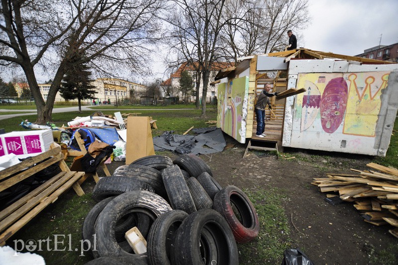 Rozbiórka domu Arka Pasożyta  zdjęcie nr 103622