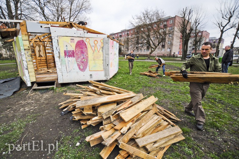 Rozbiórka domu Arka Pasożyta  zdjęcie nr 103626