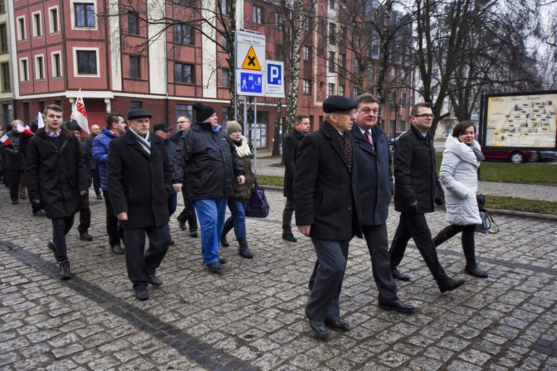 Czy to dobry dzień na walkę polityczną? zdjęcie nr 141963