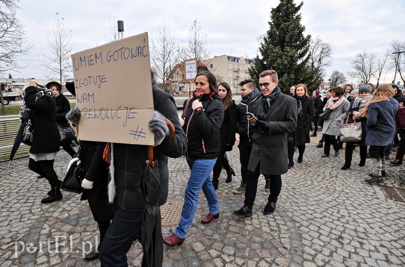 Nikt nam nie będzie układał życia zdjęcie nr 147286