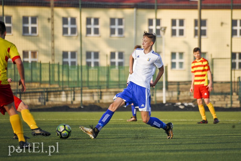 Debiutanci dostali lekcję futbolu zdjęcie nr 171365