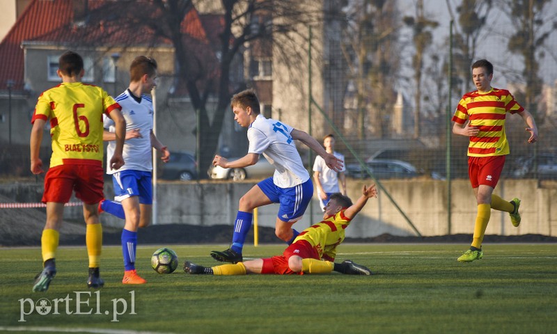 Debiutanci dostali lekcję futbolu zdjęcie nr 171374