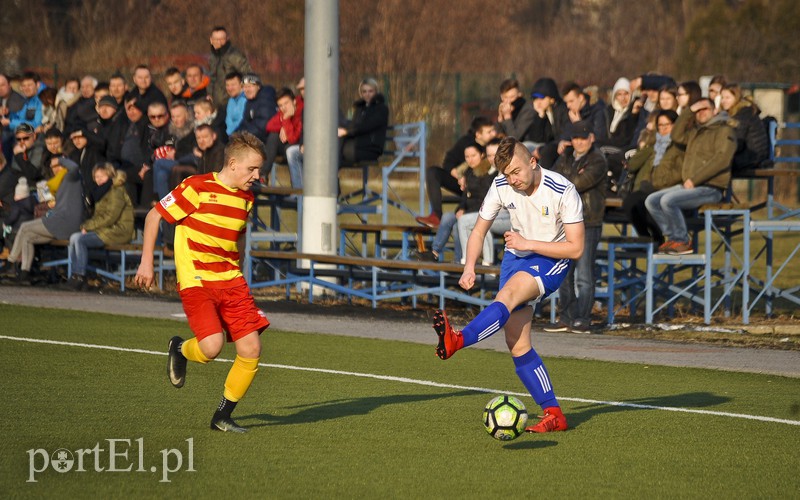 Debiutanci dostali lekcję futbolu zdjęcie nr 171360