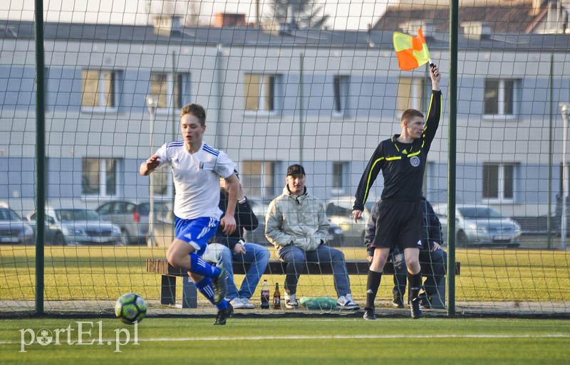 Debiutanci dostali lekcję futbolu zdjęcie nr 171367