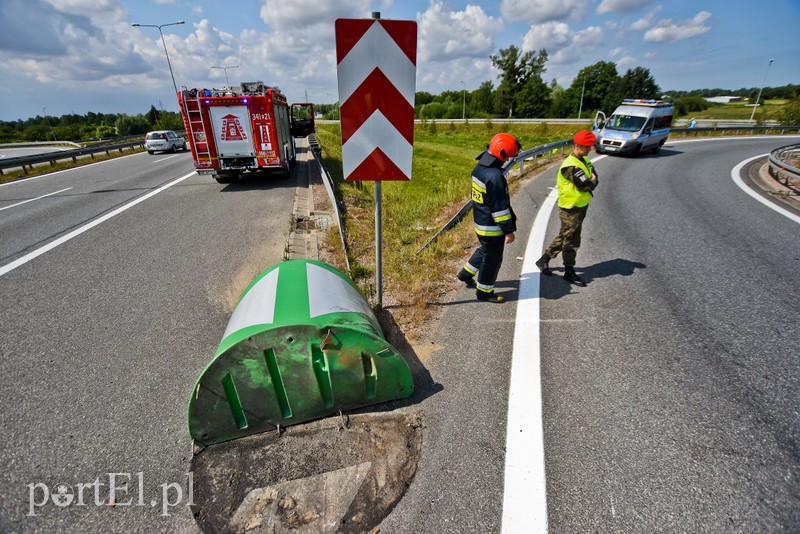 Wypadł z obwodnicy i przeleciał około 30 m zdjęcie nr 207510