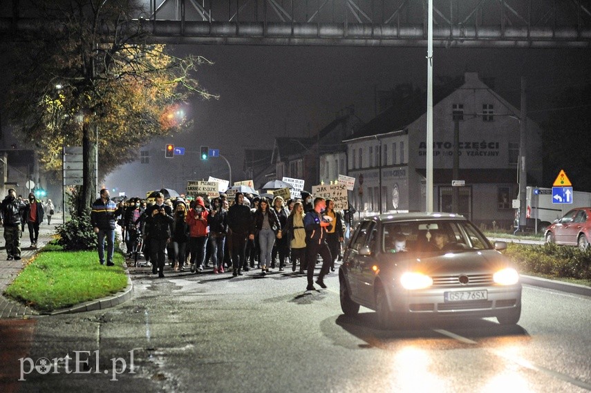 "No woman, no kraj". Kolejne protesty w Elblągu zdjęcie nr 232470