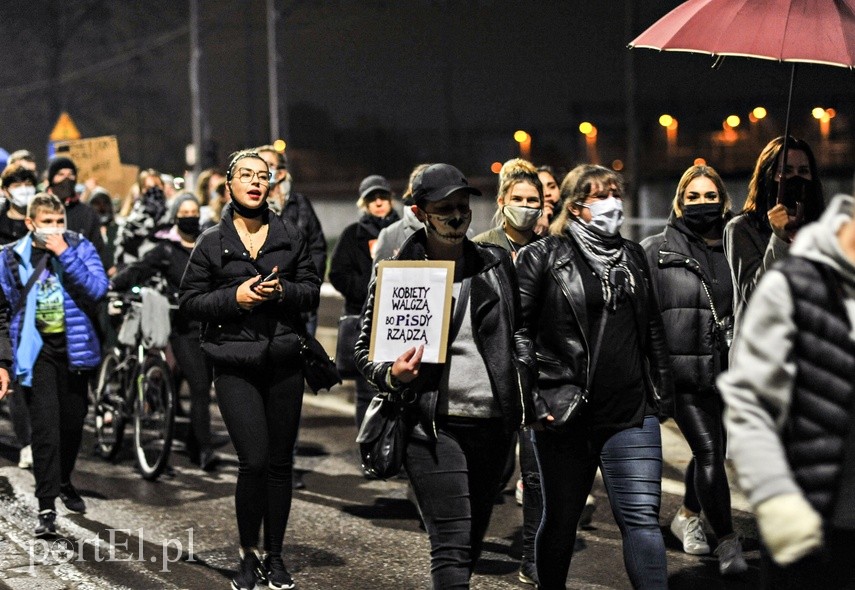 "No woman, no kraj". Kolejne protesty w Elblągu zdjęcie nr 232466
