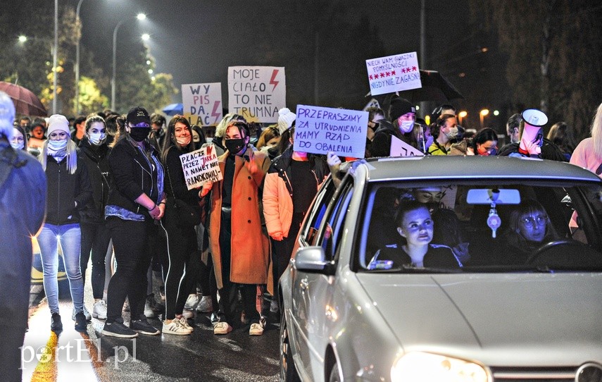 "No woman, no kraj". Kolejne protesty w Elblągu zdjęcie nr 232462