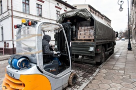 Z pomocą dla seniorów i osób bezdomnych