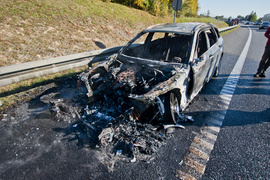 BMW spłonęło na S7